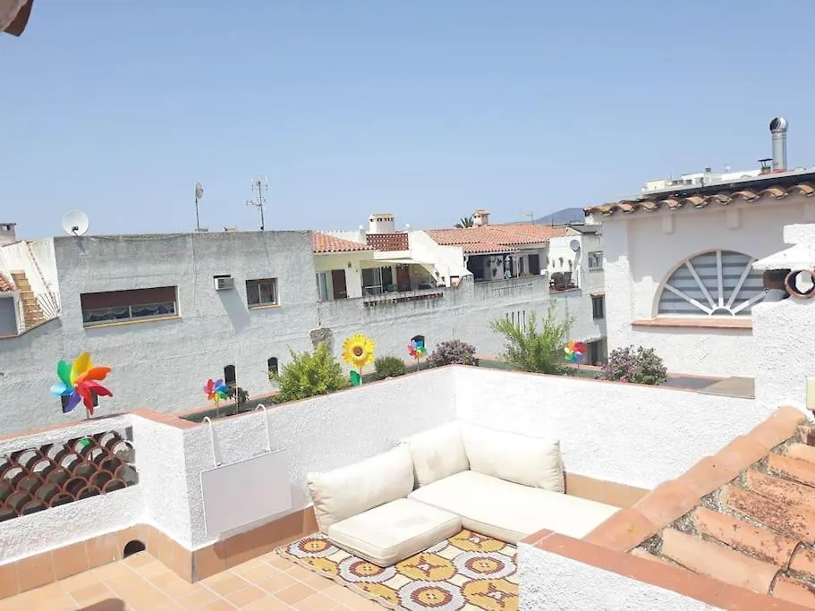 House On A Canal With A Mooring Of 7,5 M Empuriabrava 0*,