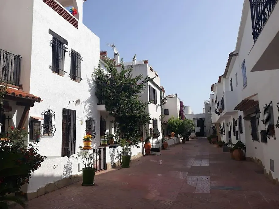 Holiday home House On A Canal With A Mooring Of 7,5 M Empuriabrava
