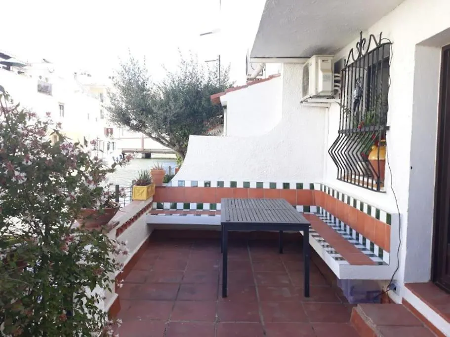 House On A Canal With A Mooring Of 7,5 M Empuriabrava Spain