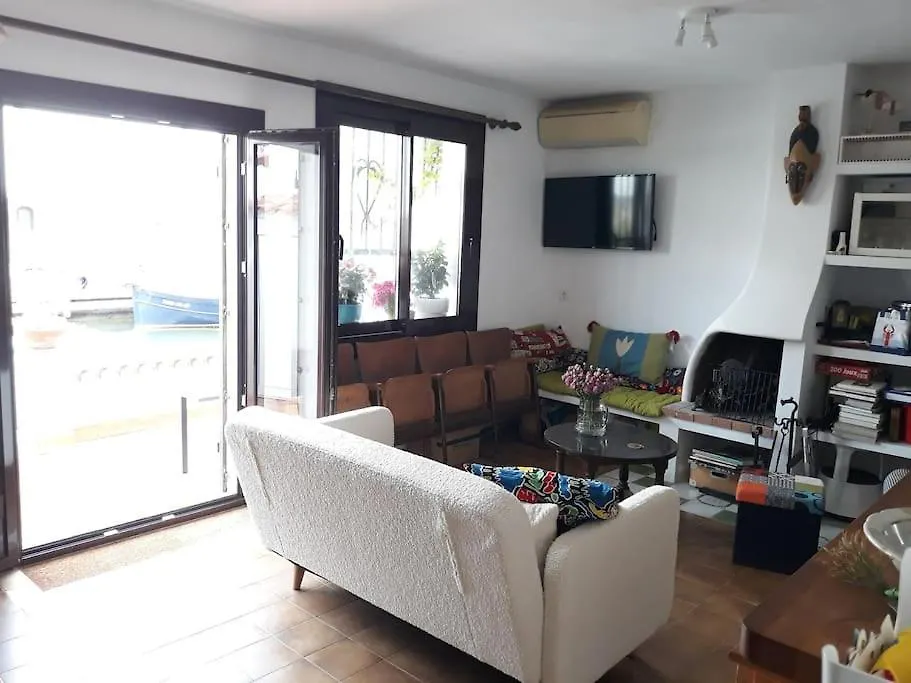House On A Canal With A Mooring Of 7,5 M Empuriabrava