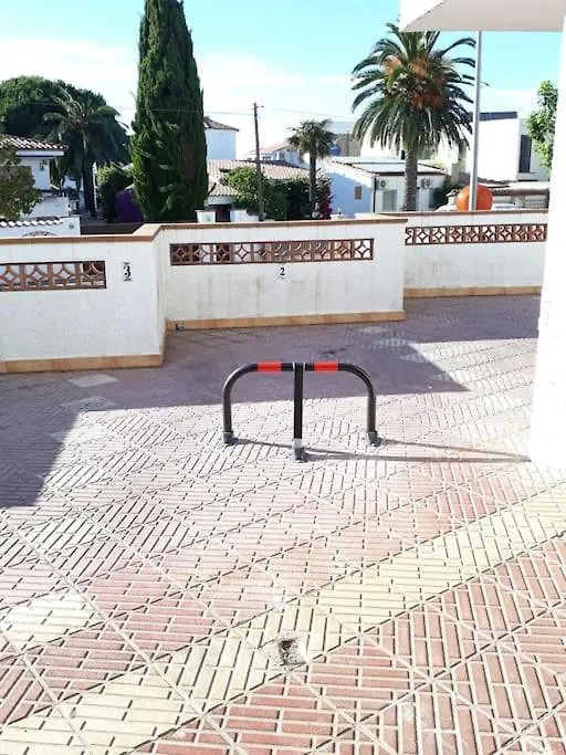 House On A Canal With A Mooring Of 7,5 M Empuriabrava 0*,