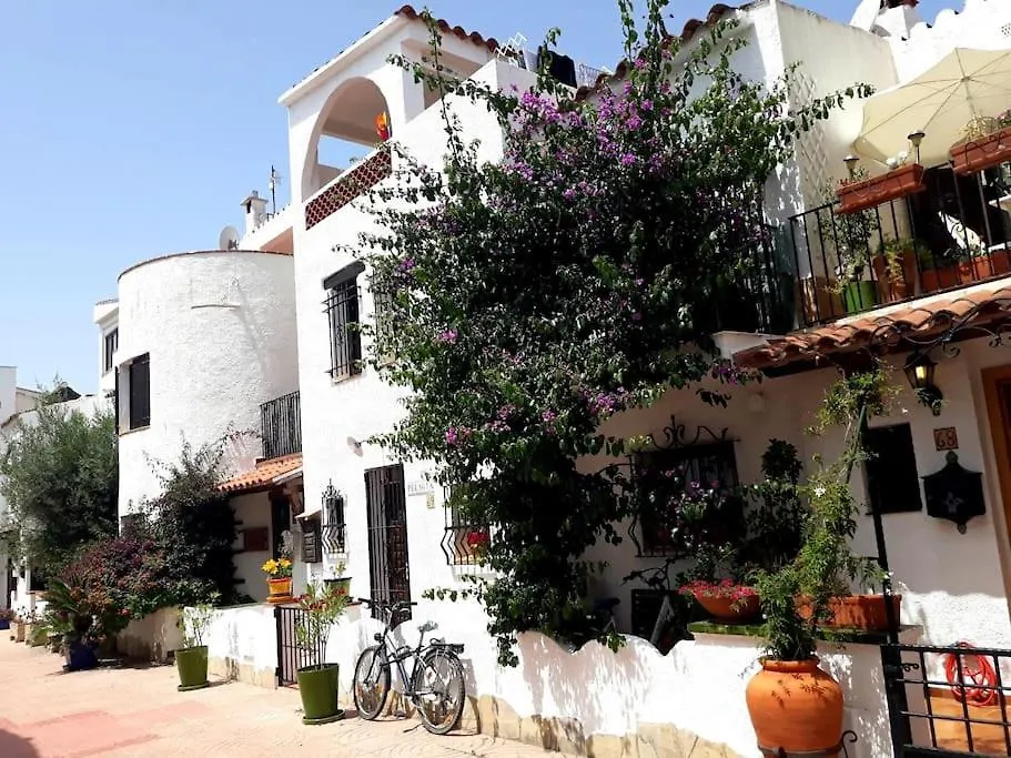 Holiday home House On A Canal With A Mooring Of 7,5 M Empuriabrava
