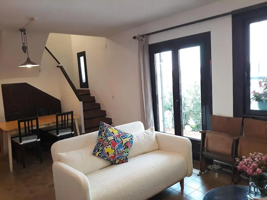House On A Canal With A Mooring Of 7,5 M Empuriabrava Holiday home