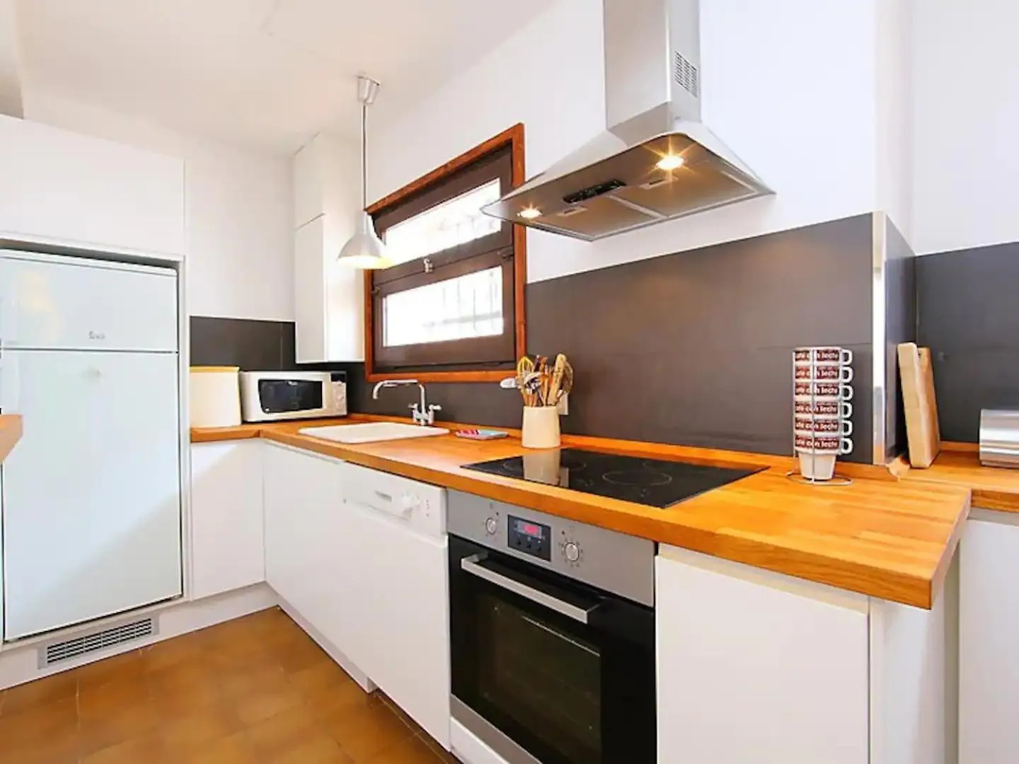 House On A Canal With A Mooring Of 7,5 M Empuriabrava 0*,